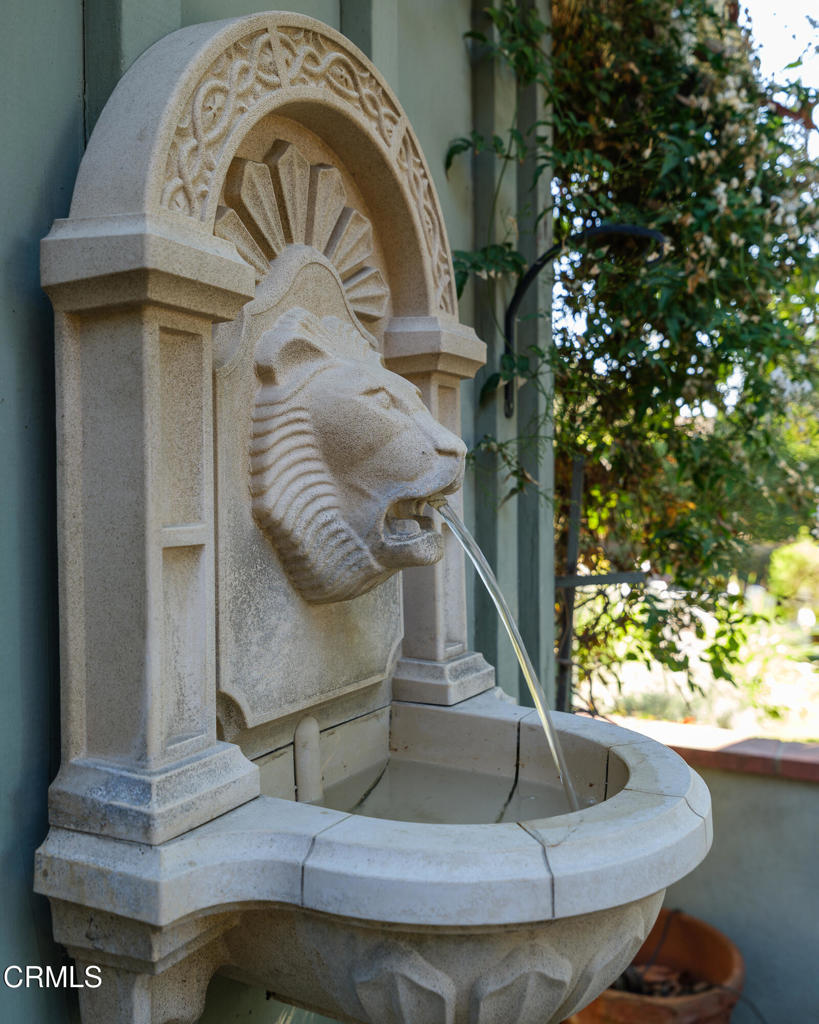 1525 Oak Meadow Lane