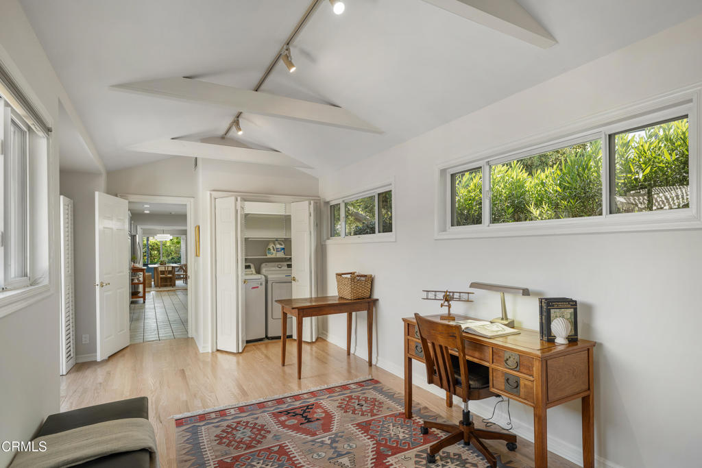 1525 Oak Meadow Lane