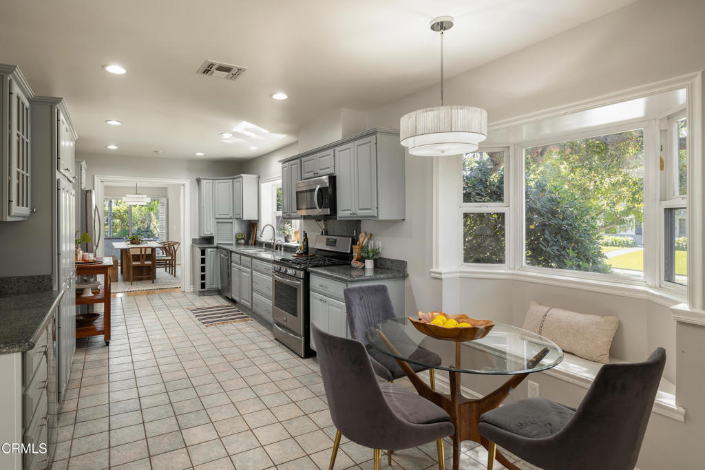 1525 Oak Meadow Lane