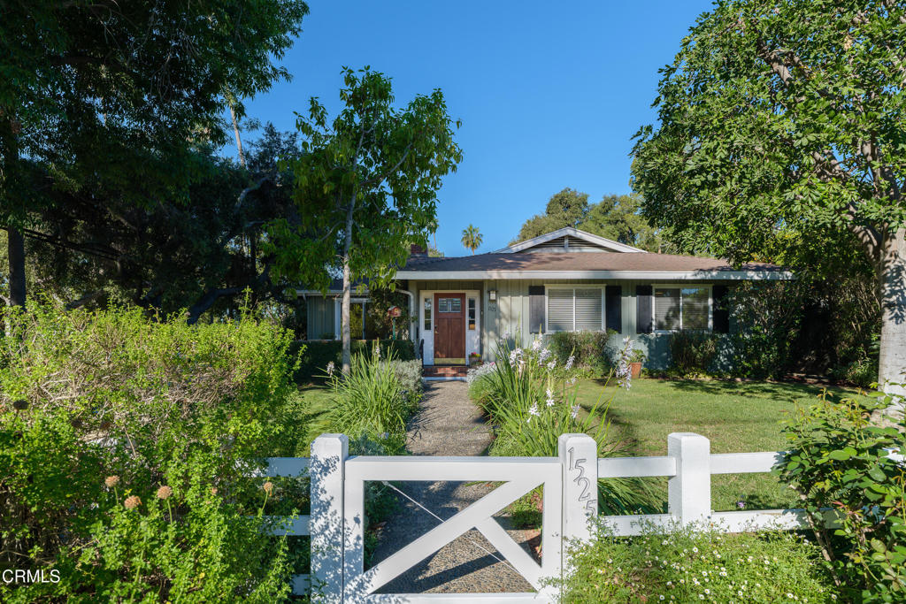 1525 Oak Meadow Lane