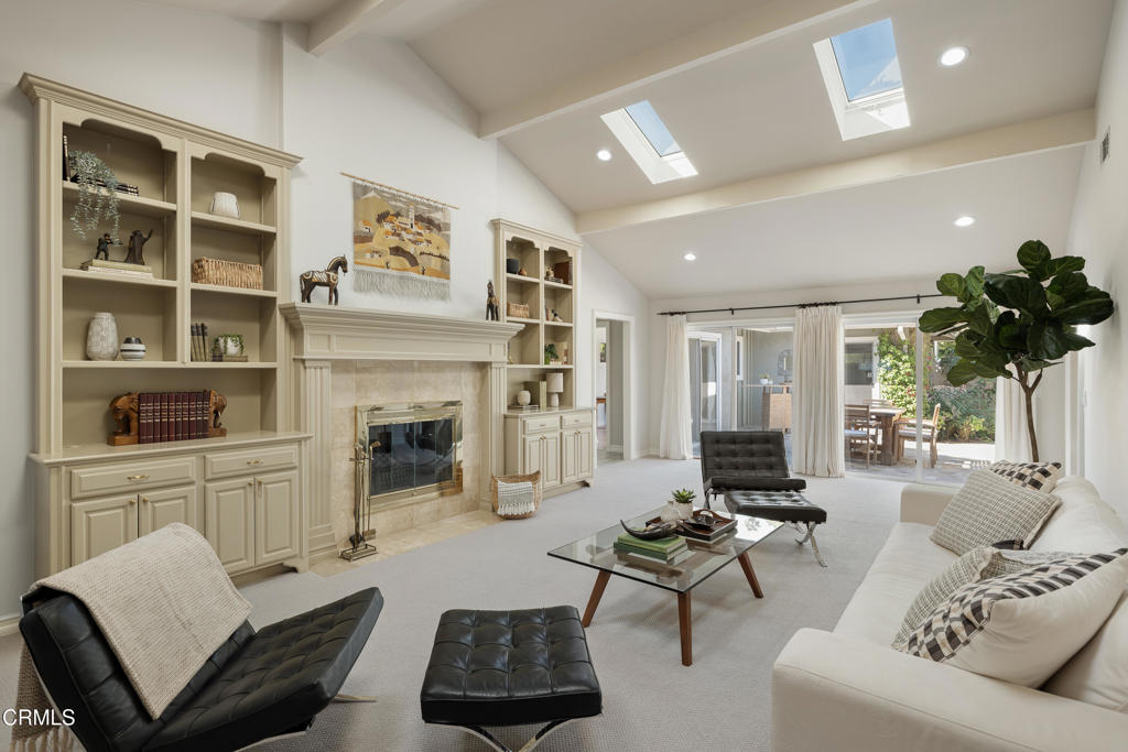 1525 Oak Meadow Lane