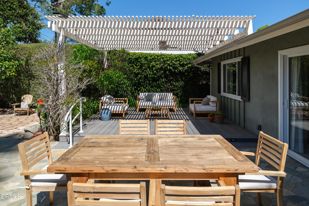 1525 Oak Meadow Lane