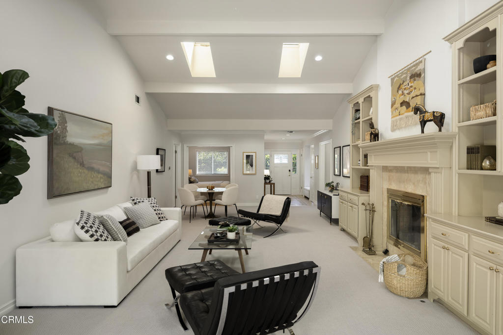 1525 Oak Meadow Lane