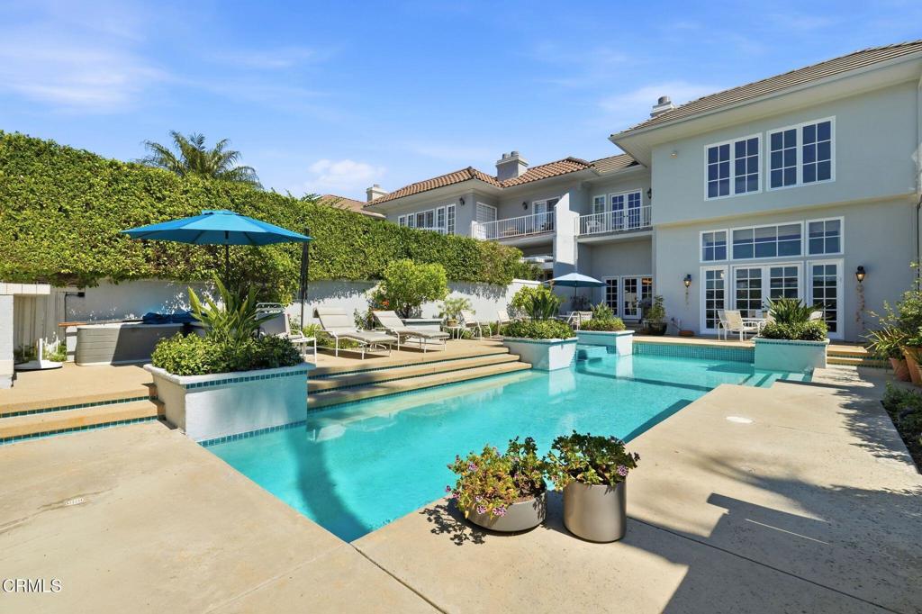 2317 Canyonback Road