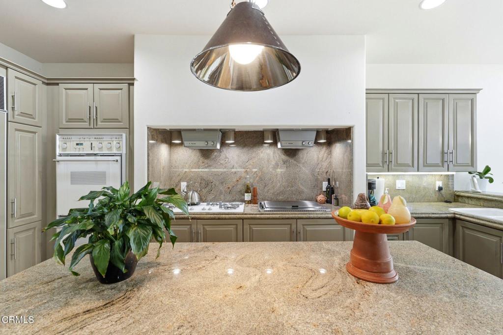 2317 Canyonback Road