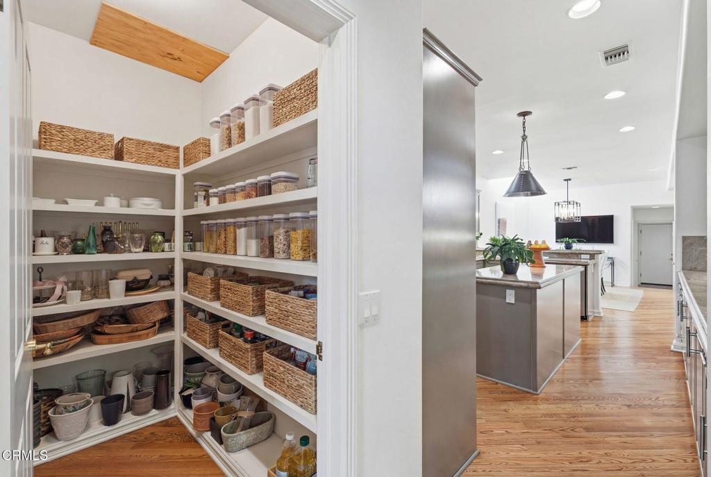 2317 Canyonback Road