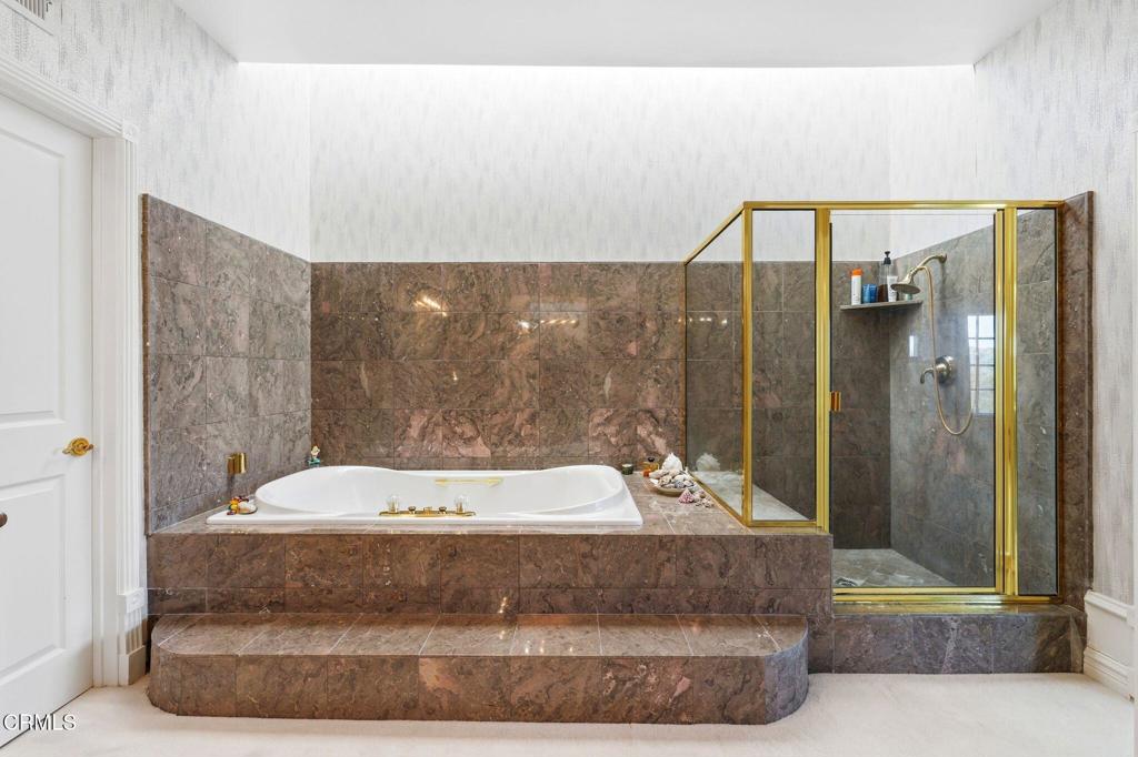 2317 Canyonback Road