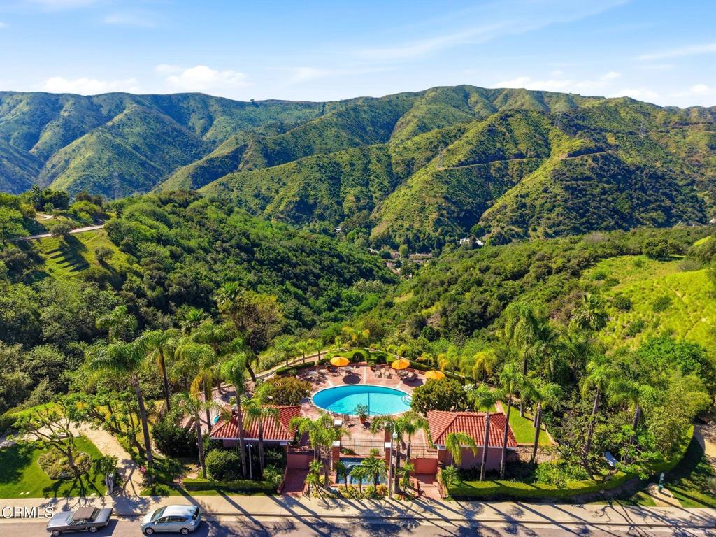 2317 Canyonback Road