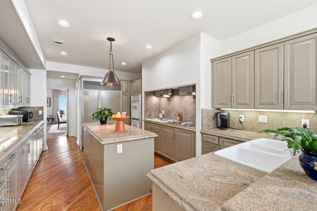 2317 Canyonback Road