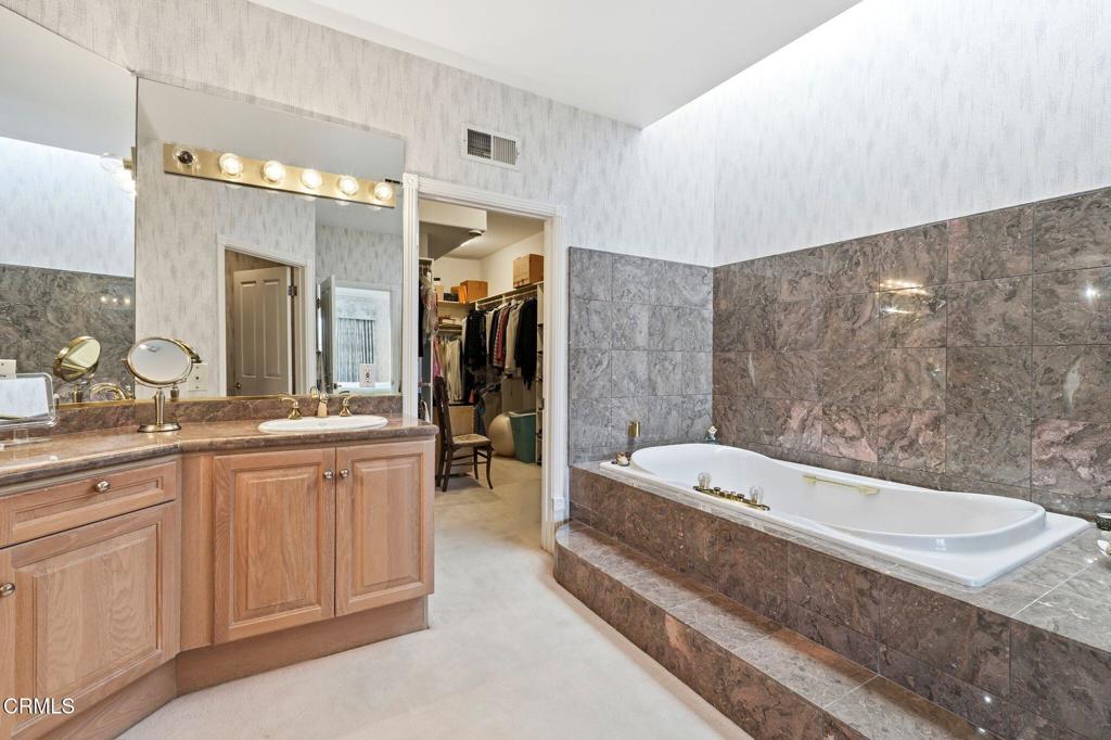 2317 Canyonback Road