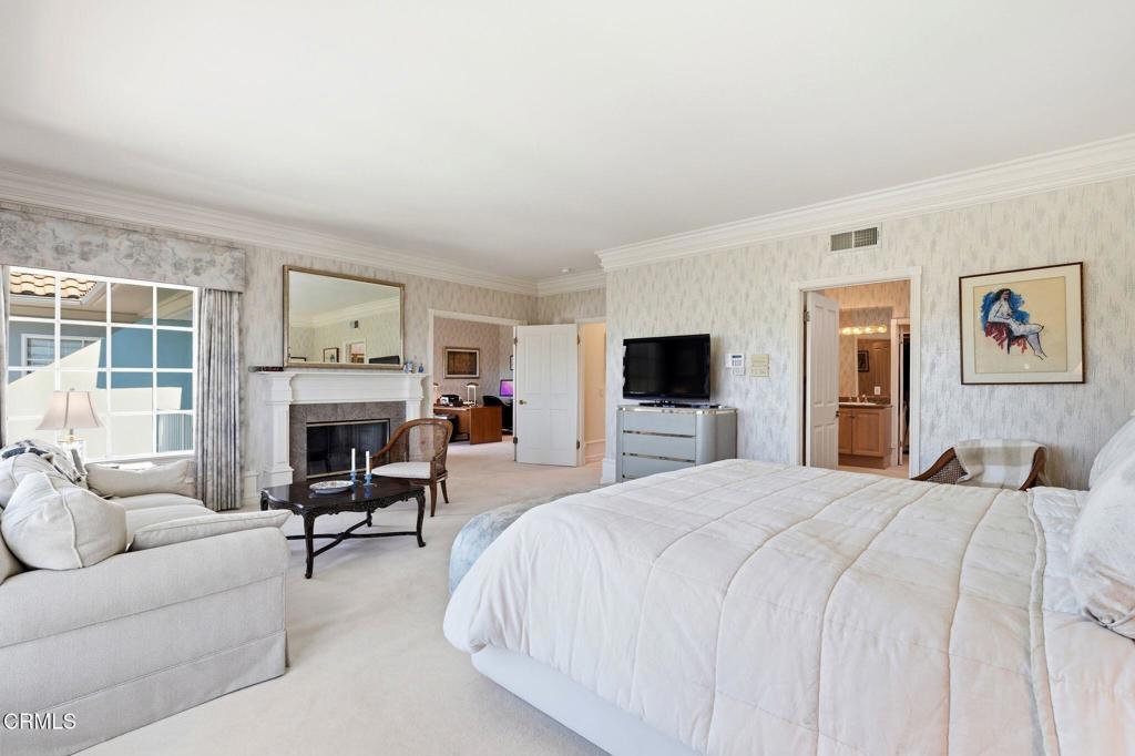 2317 Canyonback Road