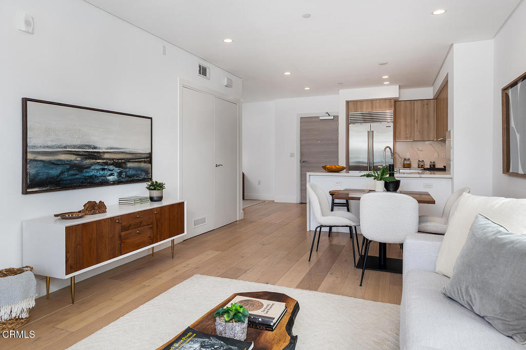 399 E Del Mar Boulevard 107