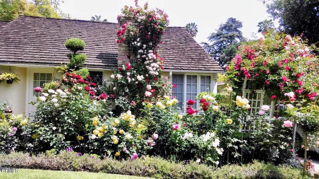 2156 El Molino Place