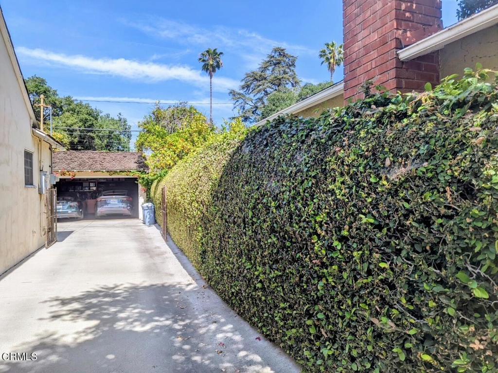 2156 El Molino Place