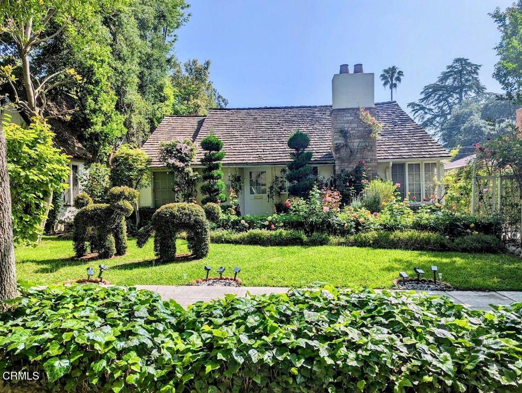 2156 El Molino Place