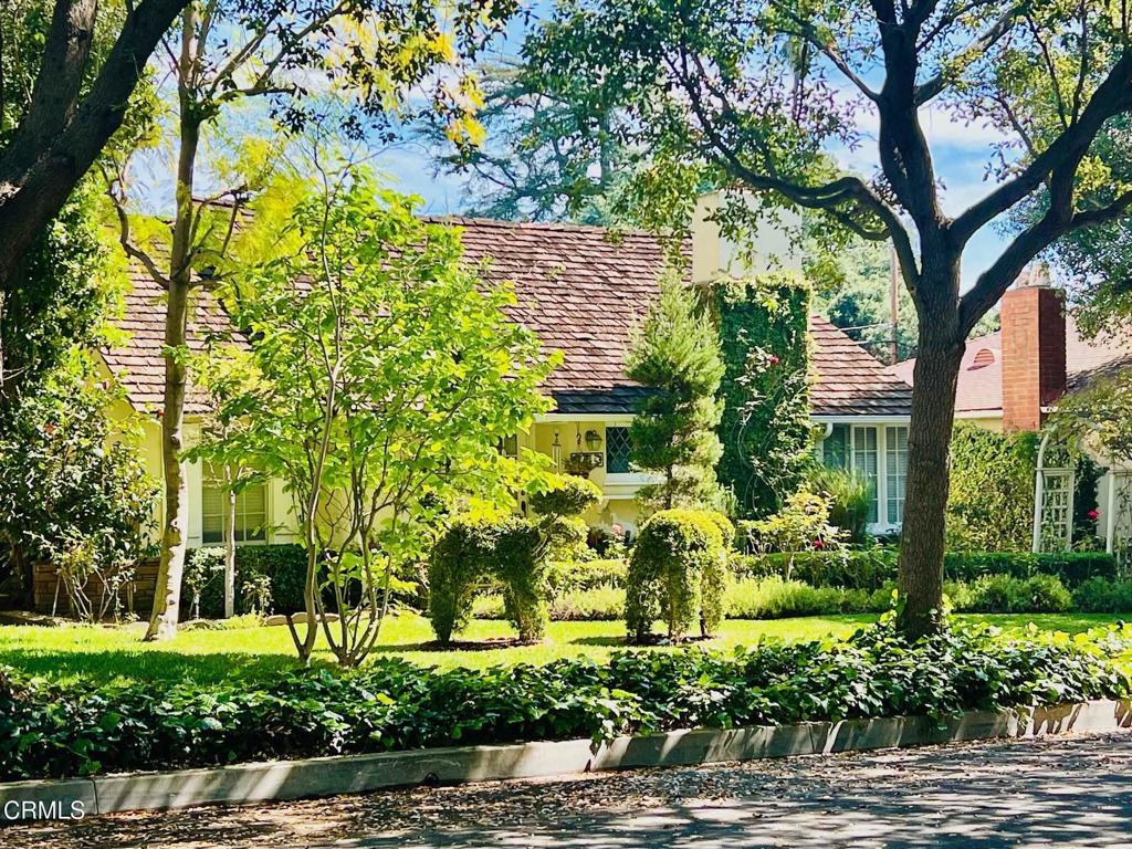 2156 El Molino Place