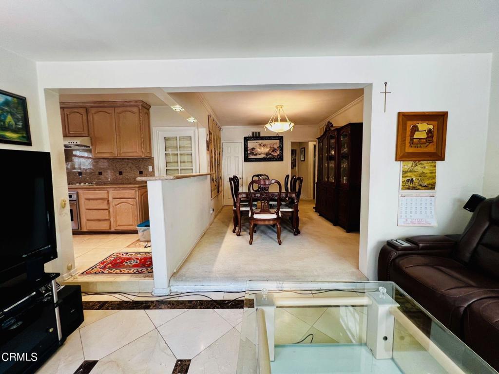 2156 El Molino Place