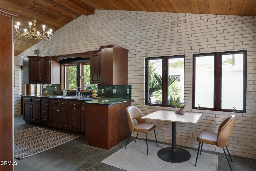 1541 Chickasaw Avenue