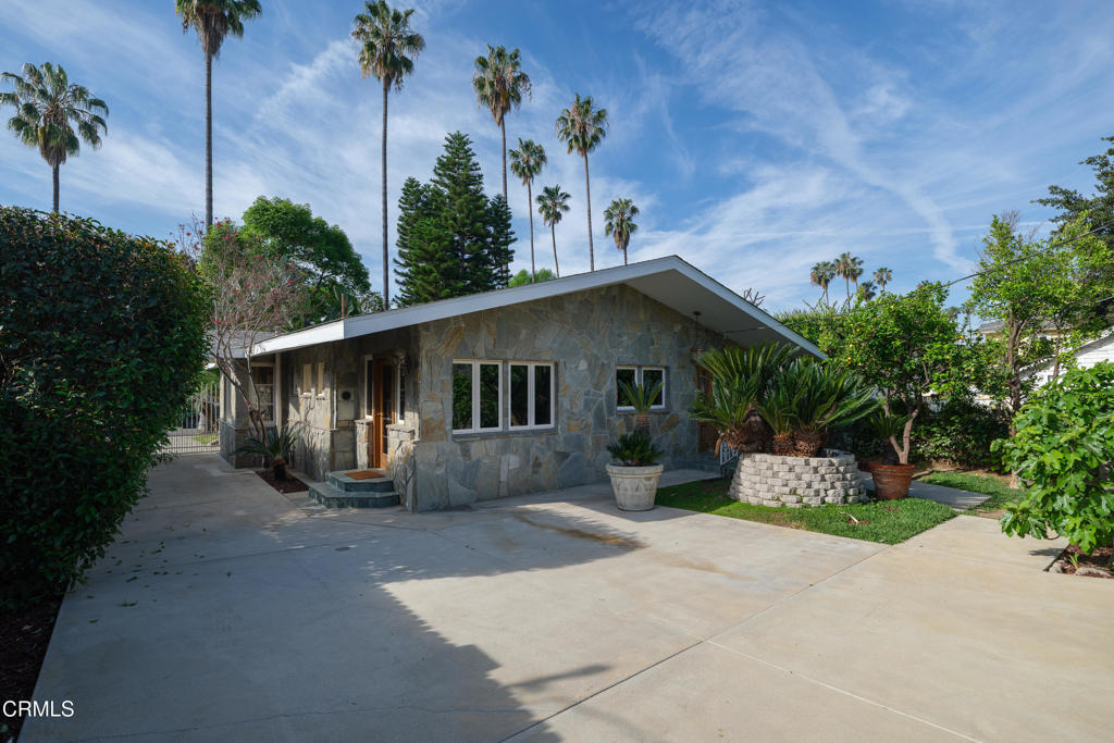 1541 Chickasaw Avenue