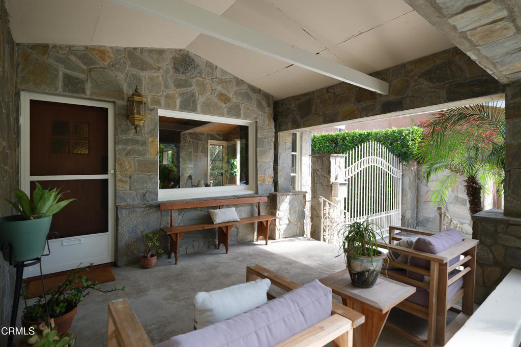 1541 Chickasaw Avenue