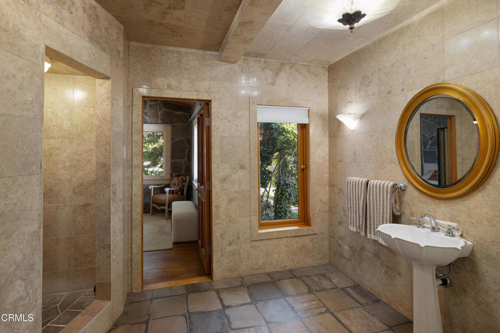 1541 Chickasaw Avenue