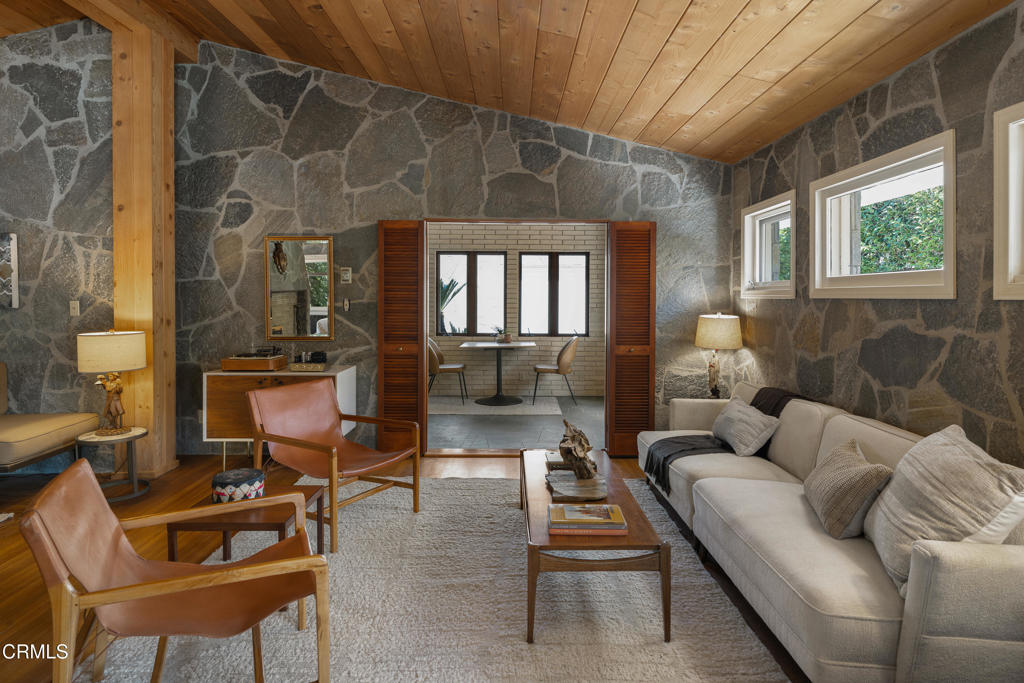 1541 Chickasaw Avenue