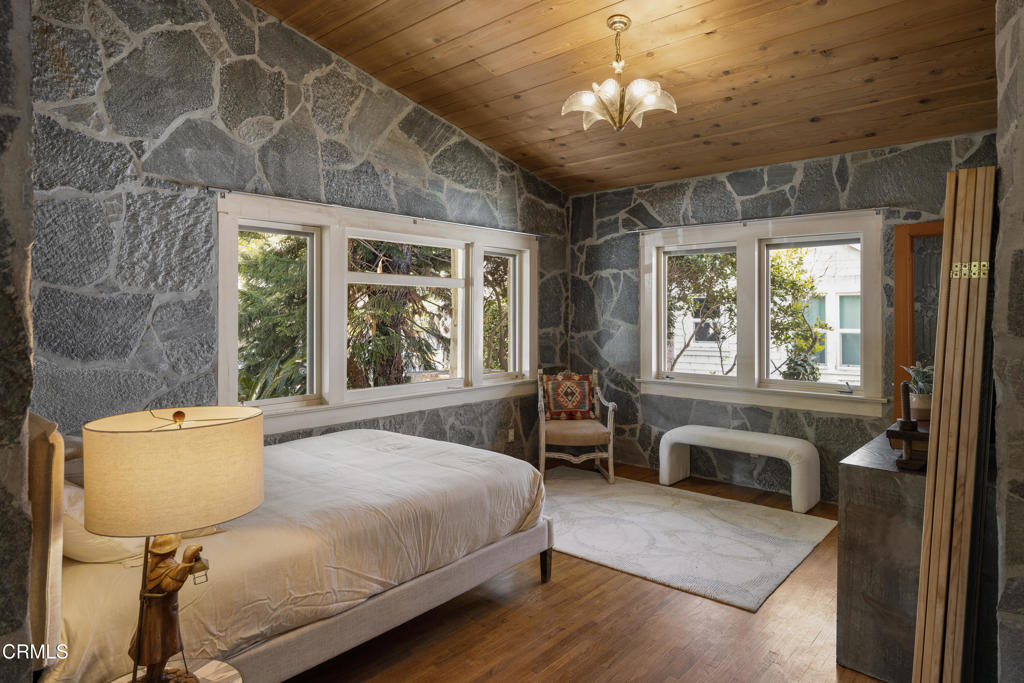 1541 Chickasaw Avenue