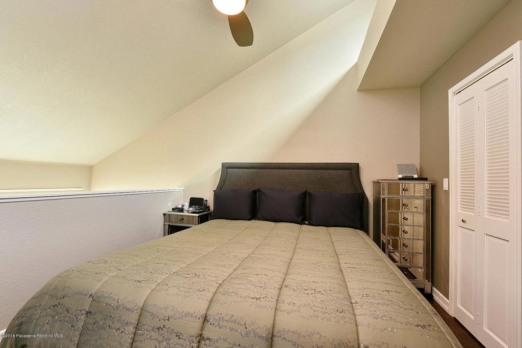 279 E Glenarm Street 10