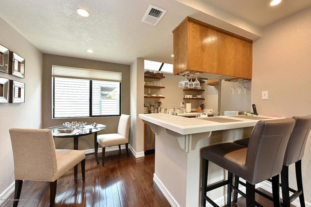 279 E Glenarm Street 10