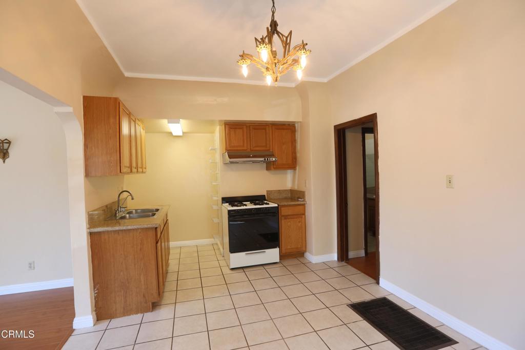 126 S Olive Avenue D