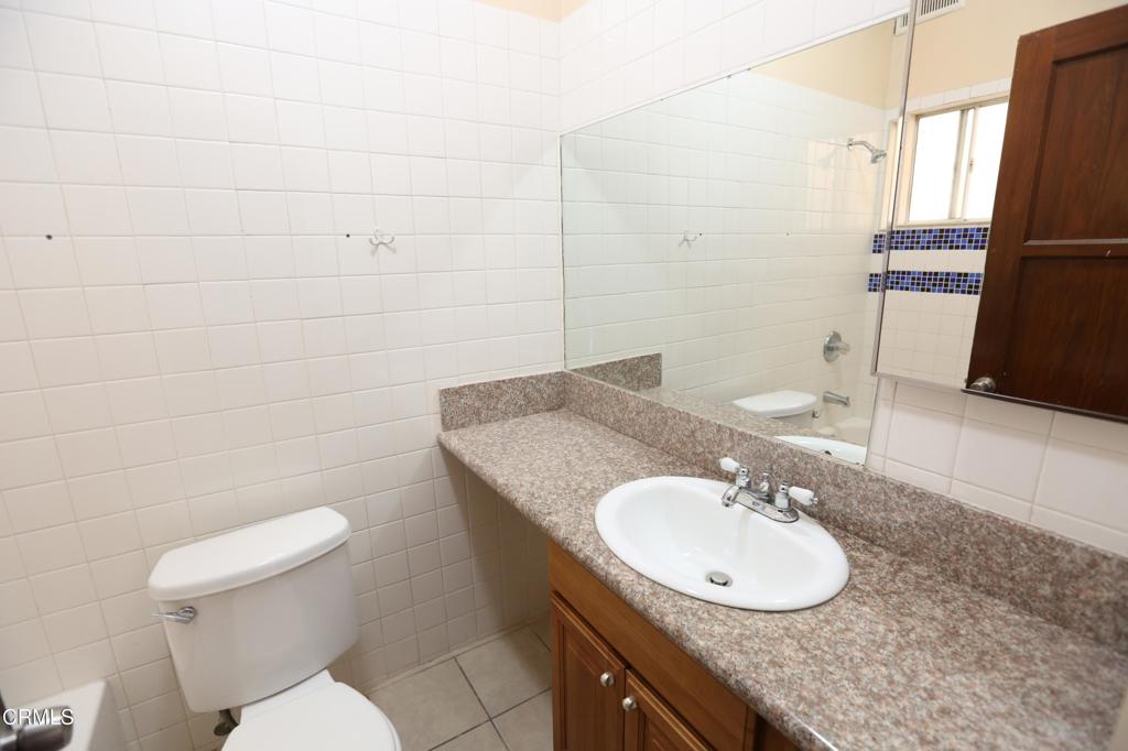 126 S Olive Avenue D