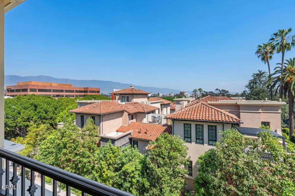 100 S Orange Grove Boulevard 302