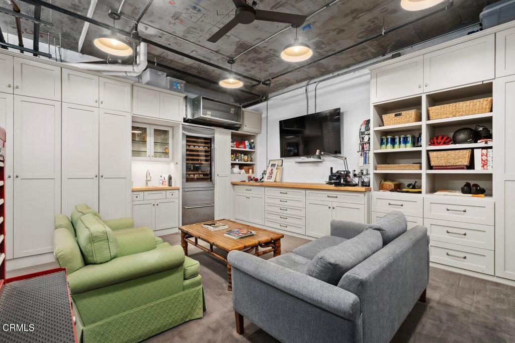 100 S Orange Grove Boulevard 302