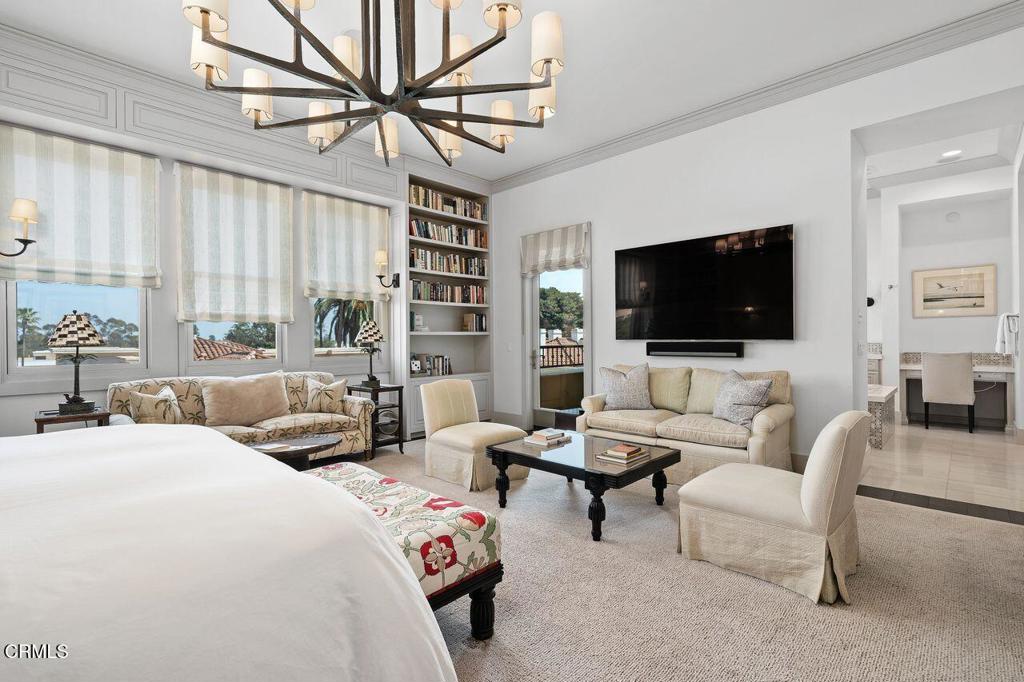 100 S Orange Grove Boulevard 302