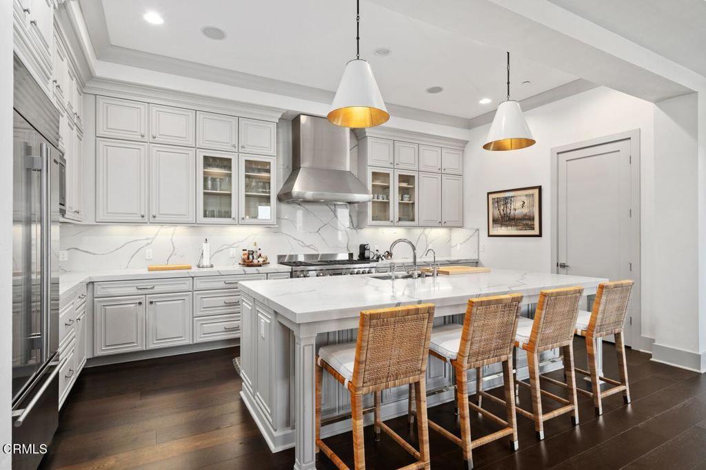 100 S Orange Grove Boulevard 302