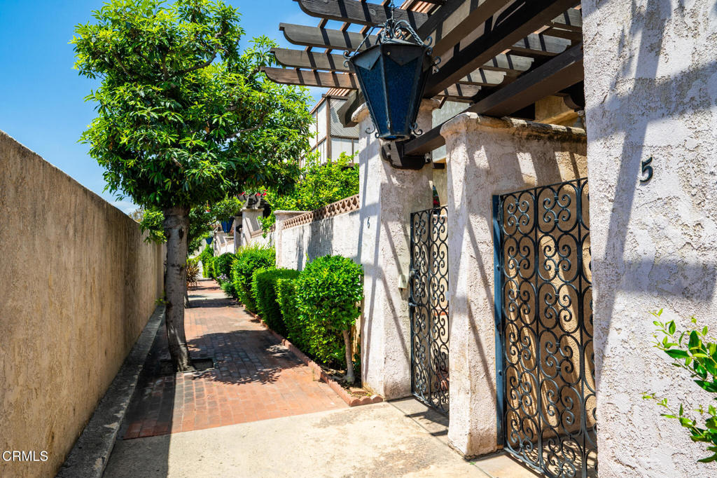 105 N Almansor Street 6