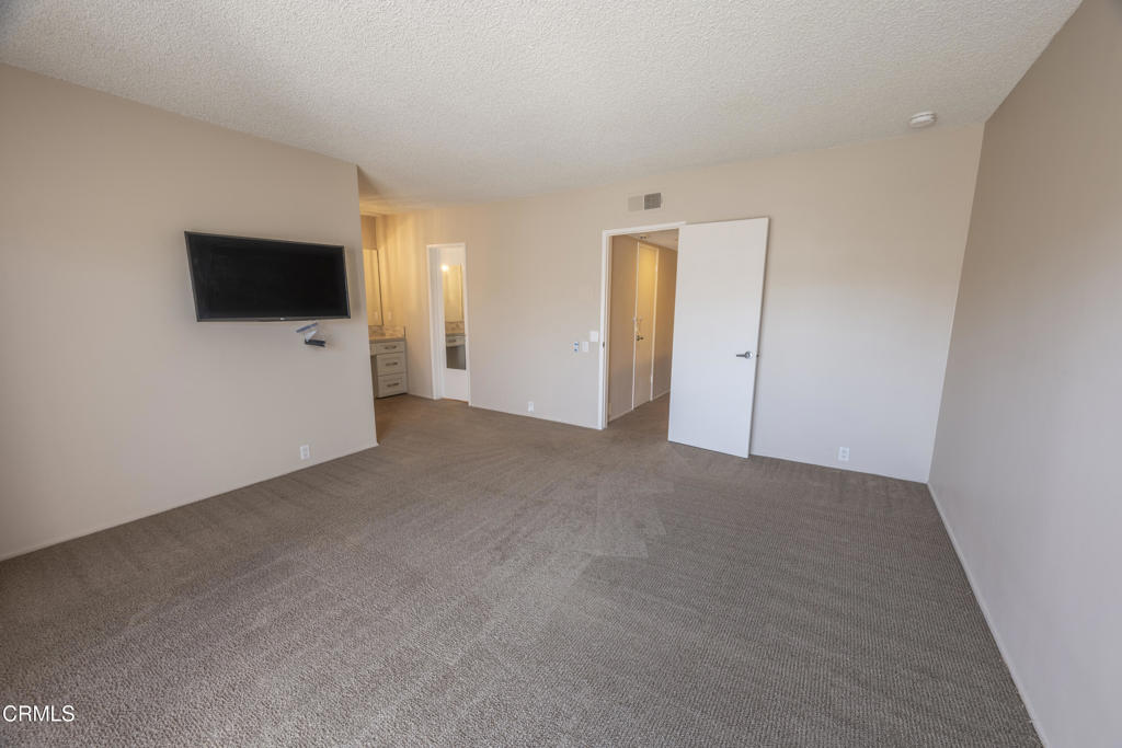 105 N Almansor Street 6