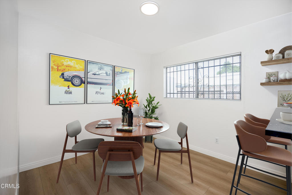 3620 S Budlong Avenue