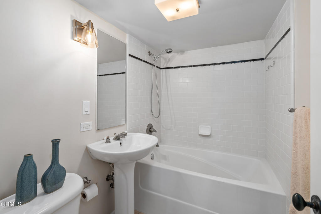 727 Meridian Avenue A