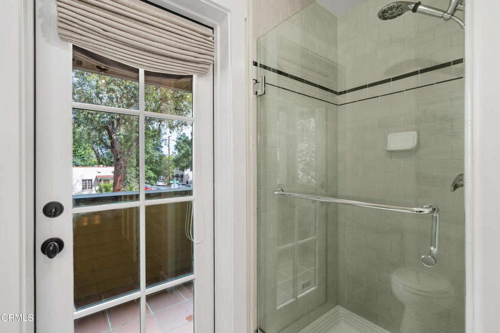 727 Meridian Avenue A