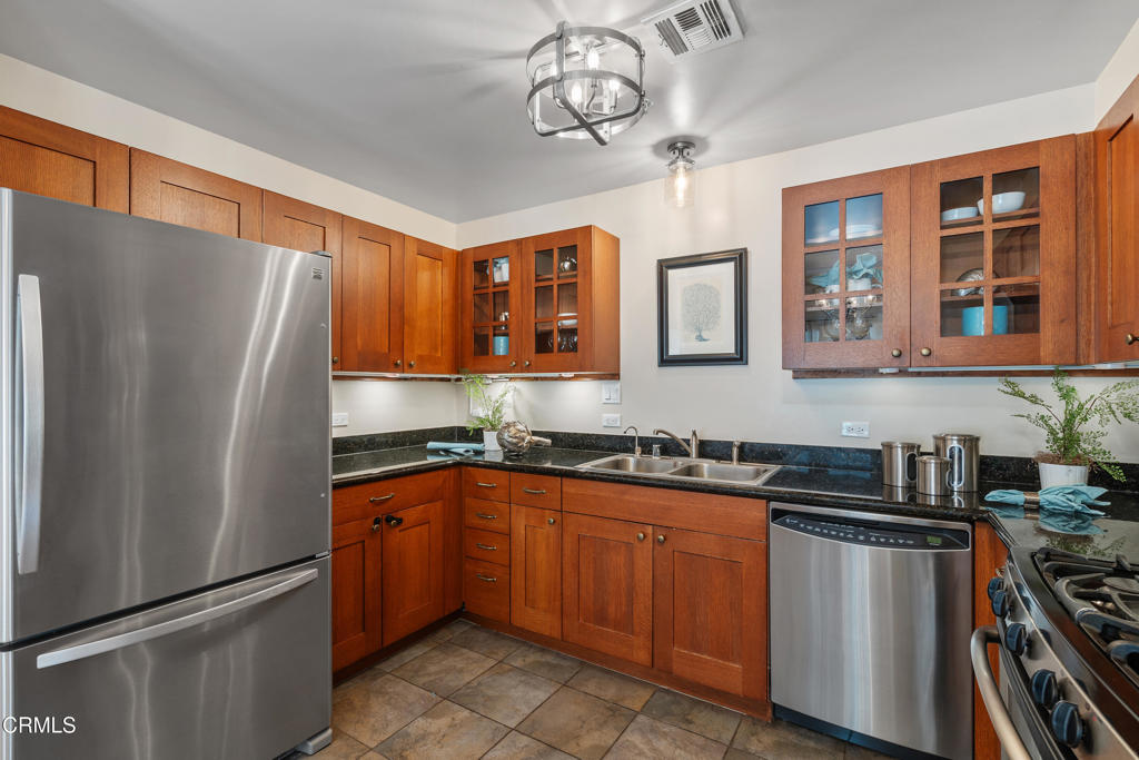 727 Meridian Avenue A