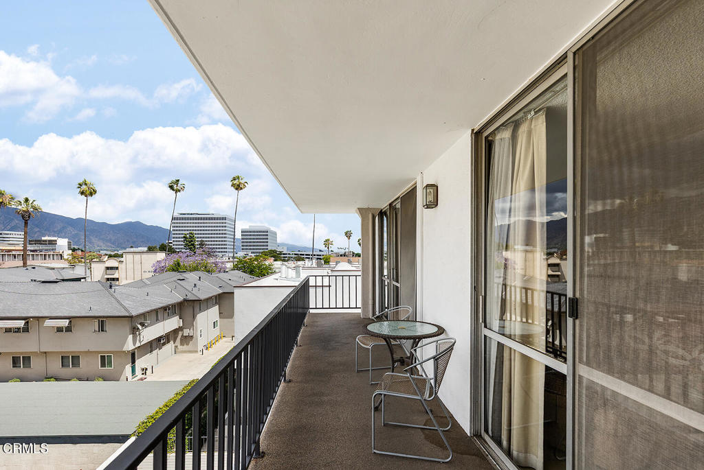 601 E Del Mar Boulevard 404