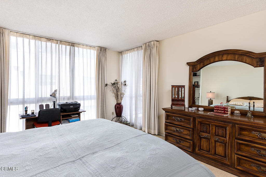 601 E Del Mar Boulevard 404