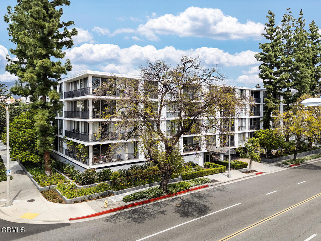 601 E Del Mar Boulevard 404