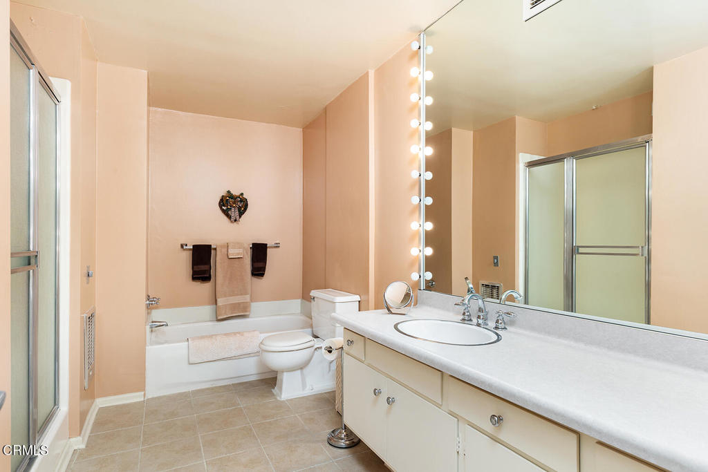 601 E Del Mar Boulevard 404