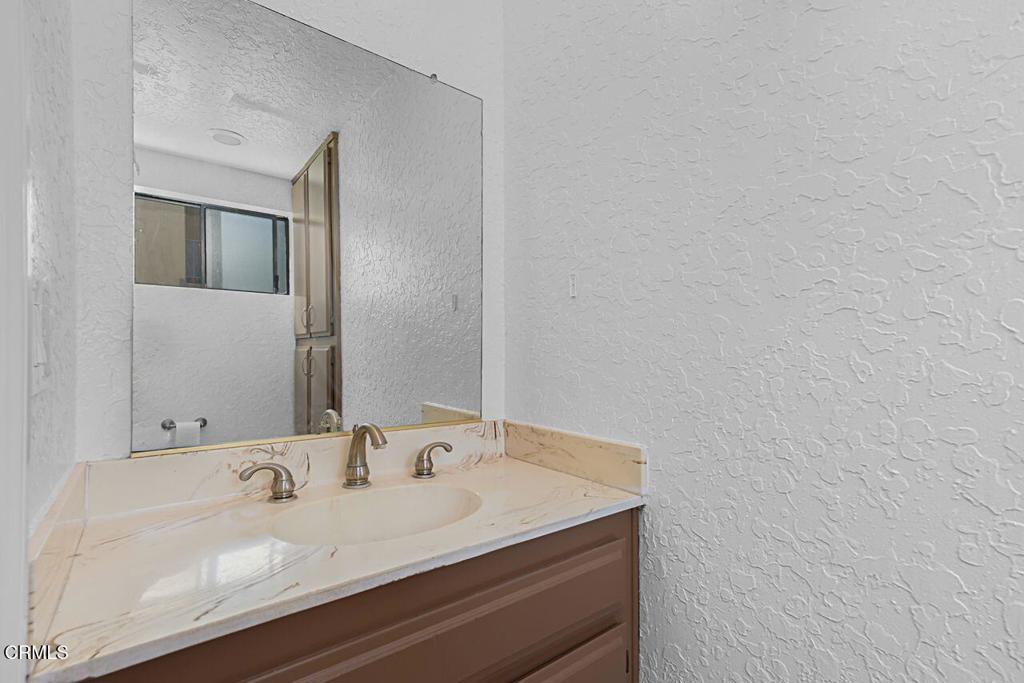 697 E California Boulevard 6