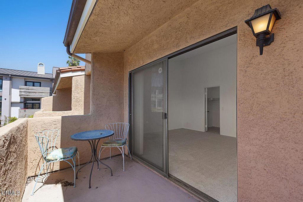 697 E California Boulevard 6