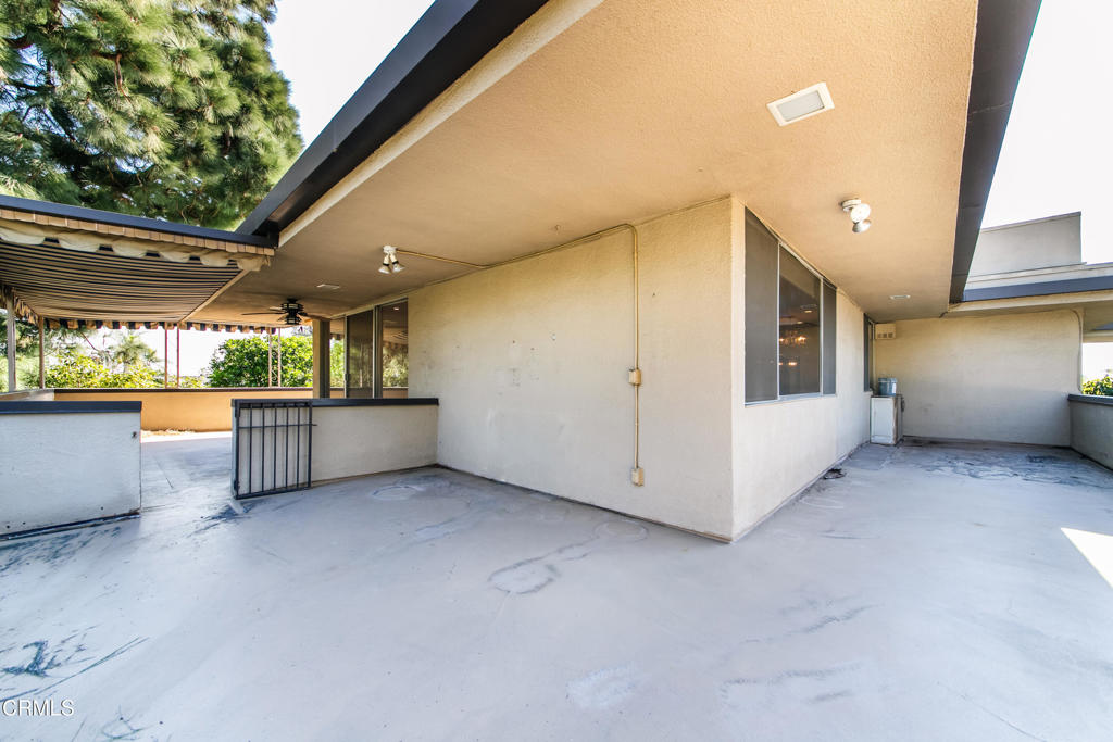 380 S Orange Grove Boulevard 12