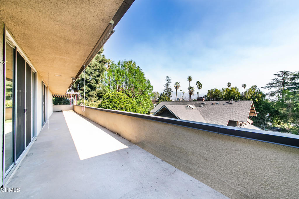 380 S Orange Grove Boulevard 12