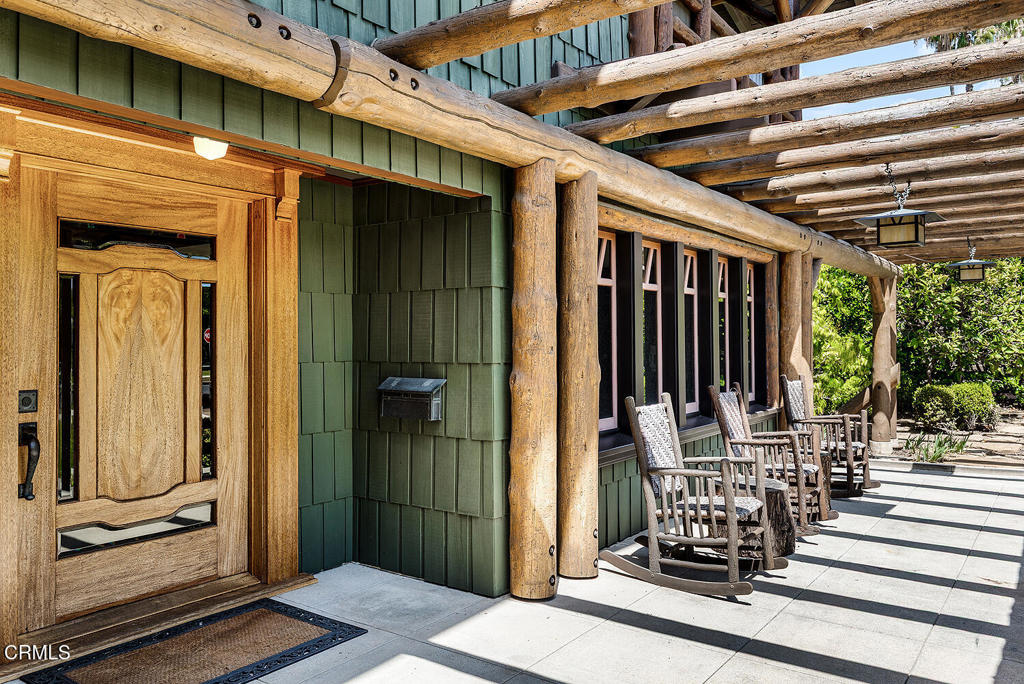 1361 Ridge Way